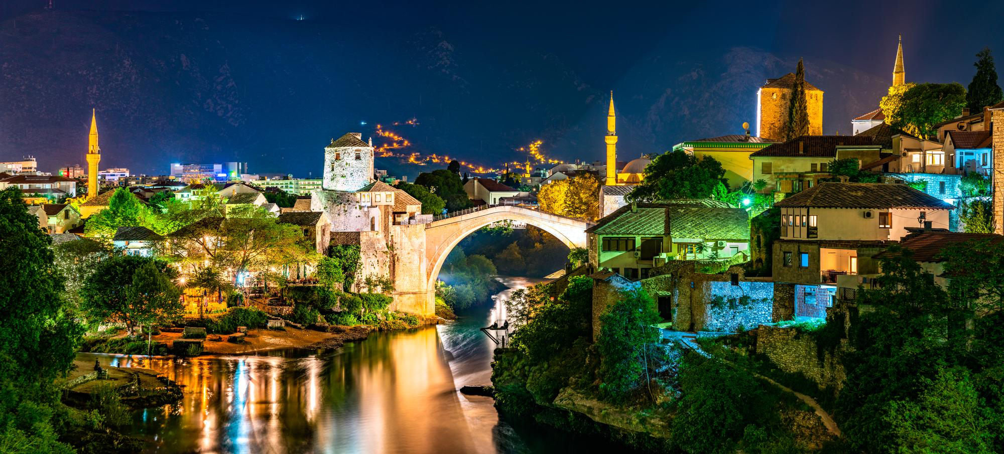 Mostar Köprüsü